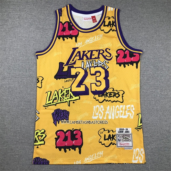 LeBron James NO 23 Camiseta Los Angeles Lakers Mitchell & Ness Slap Sticker 2018-19 Amarillo